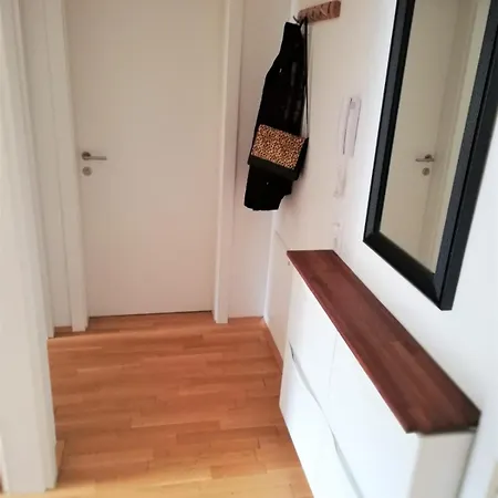 Manuela 13 Apartment *