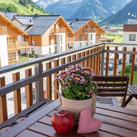 Manuela 13 Apartment